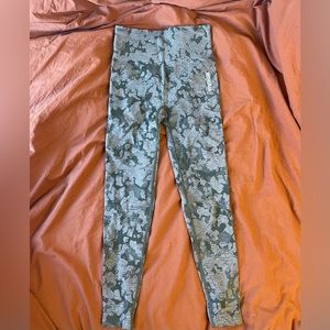 Gymshark Leggings in Green Camo, size Small